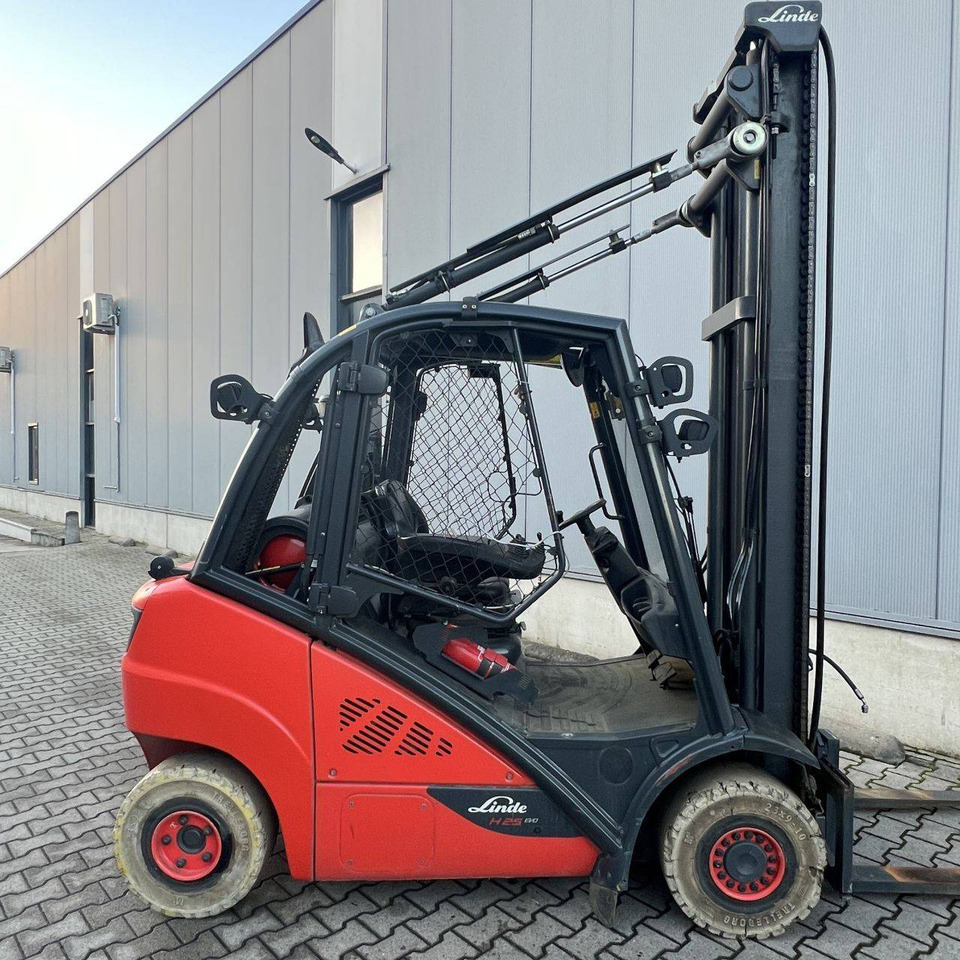 Linde H25T-02 (392) EVO - Plynový vysokozdvižný vozík: obrázok 2 Linde H25T-02 (392) EVO - Plynový vysokozdvižný vozík: obrázok 2