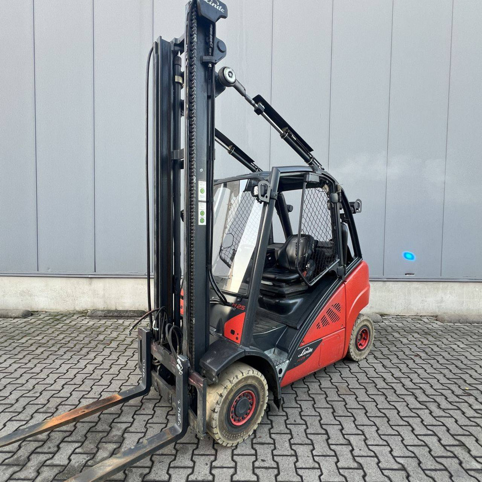Linde H25T-02 (393) EVO - Plynový vysokozdvižný vozík: obrázok 1 Linde H25T-02 (393) EVO - Plynový vysokozdvižný vozík: obrázok 1