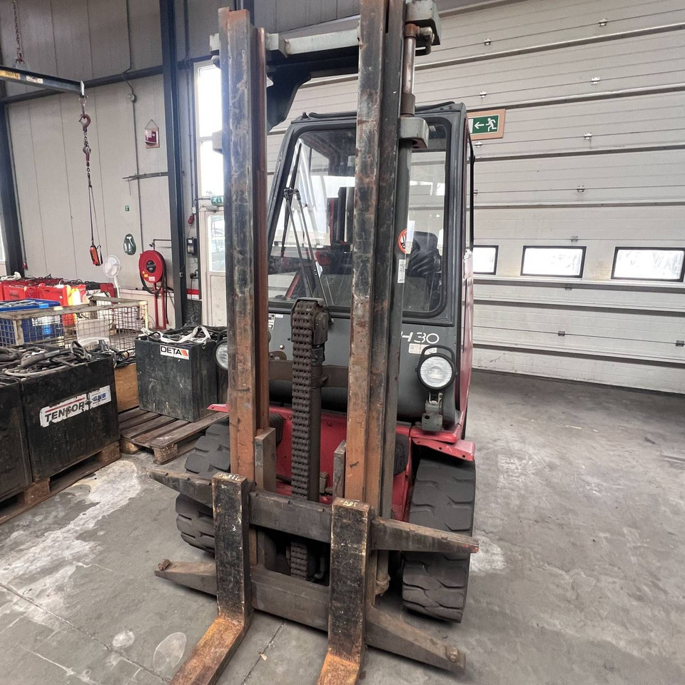 Linde H30T (351) - Plynový vysokozdvižný vozík: obrázok 3 Linde H30T (351) - Plynový vysokozdvižný vozík: obrázok 3