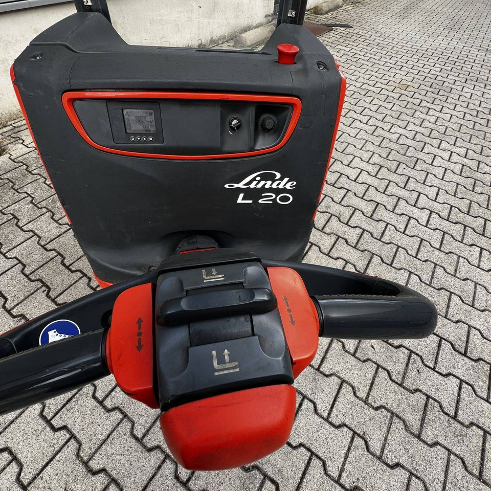 Linde L20 (1173) - Stohovač: obrázok 4 Linde L20 (1173) - Stohovač: obrázok 4