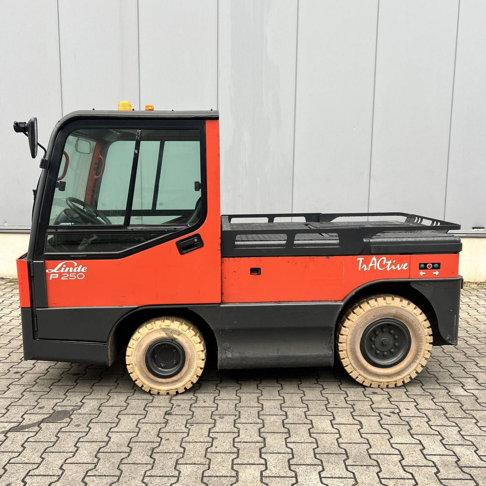 Linde P250 LWB (127) - Elektricky tahač: obrázok 1 Linde P250 LWB (127) - Elektricky tahač: obrázok 1