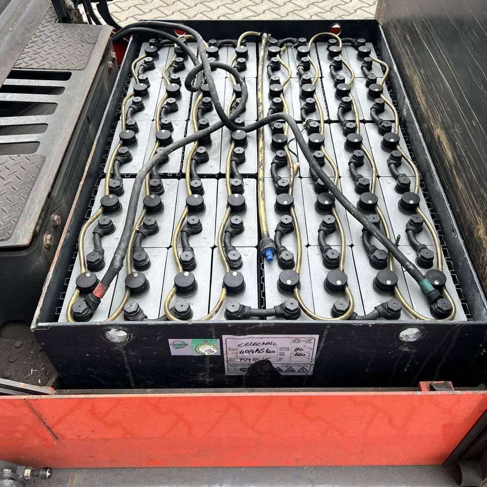 Linde P250 SWB (127) - Elektricky tahač: obrázok 4 Linde P250 SWB (127) - Elektricky tahač: obrázok 4