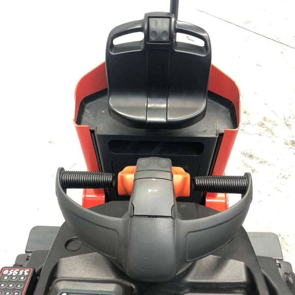 Linde P50C (1190) - Elektricky tahač: obrázok 5 Linde P50C (1190) - Elektricky tahač: obrázok 5