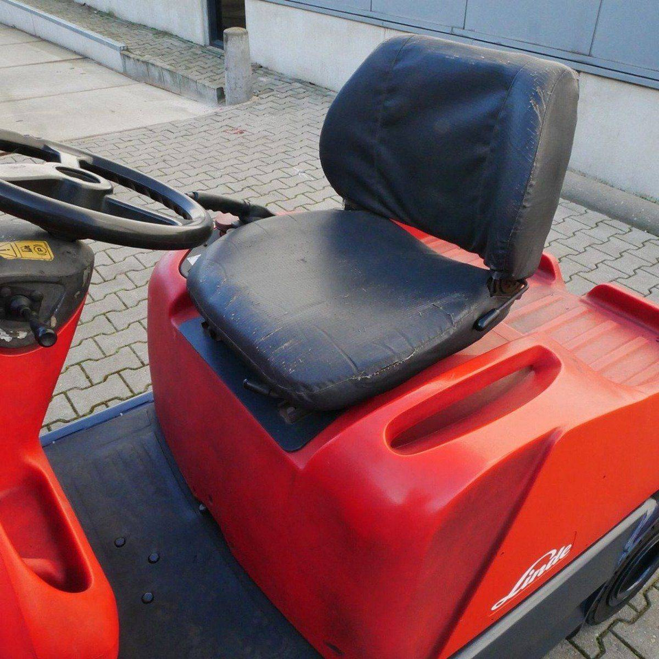 Linde P60Z (126) - Elektricky tahač: obrázok 5 Linde P60Z (126) - Elektricky tahač: obrázok 5