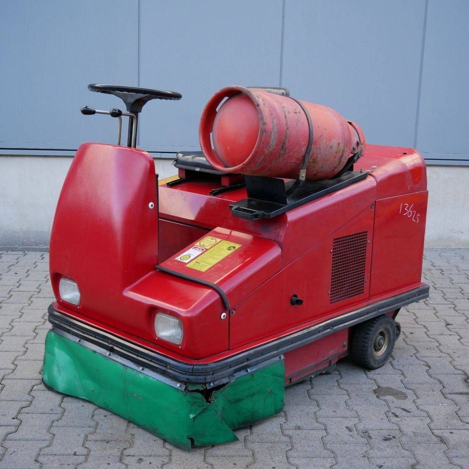 RCM 703H (LPG) - Priemyselný zametací stroj: obrázok 1 RCM 703H (LPG) - Priemyselný zametací stroj: obrázok 1