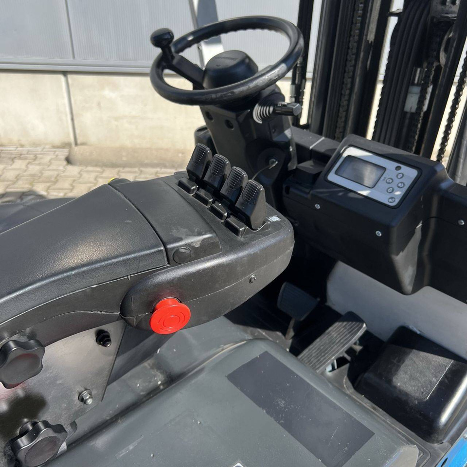 Unicarriers AG1N1L16Q - Elektrický vysokozdvižný vozík: obrázok 4 Unicarriers AG1N1L16Q - Elektrický vysokozdvižný vozík: obrázok 4