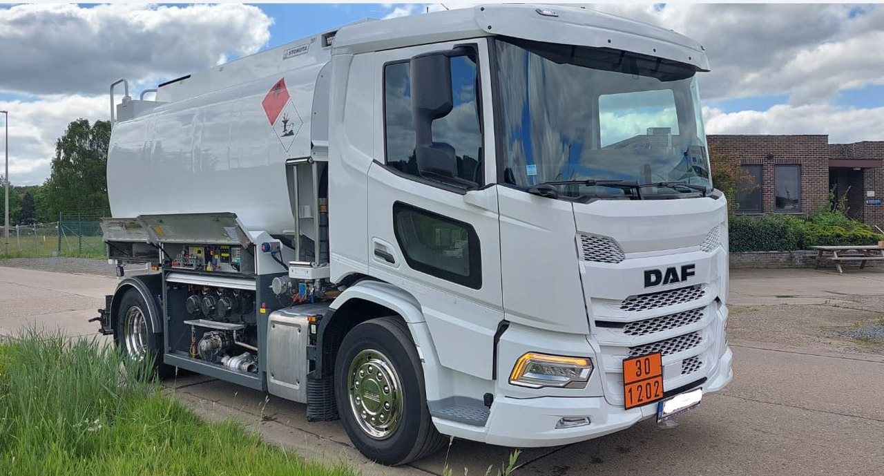 Cisternové vozidlo DAF XD300FA: obrázok 7