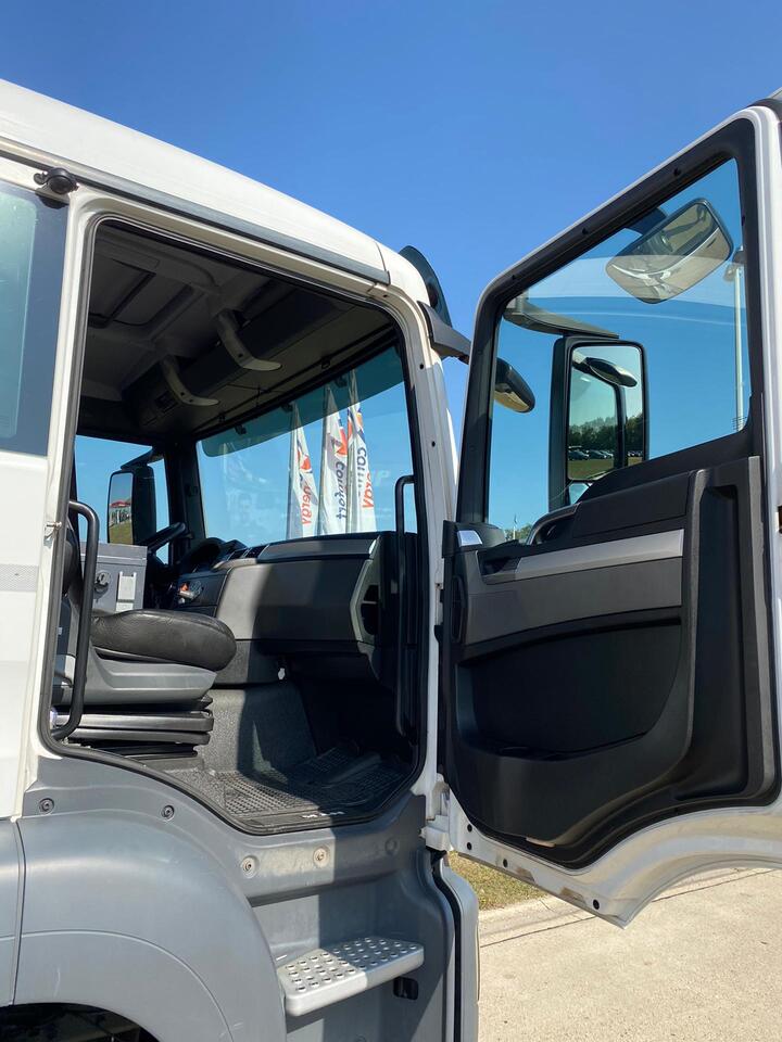 MAN TGS - Cisternové vozidlo: obrázok 5 MAN TGS - Cisternové vozidlo: obrázok 5