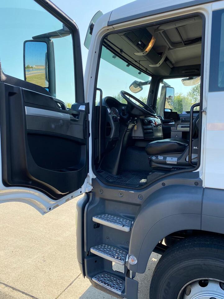 MAN TGS - Cisternové vozidlo: obrázok 4 MAN TGS - Cisternové vozidlo: obrázok 4