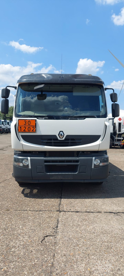 RENAULT - Cisternové vozidlo: obrázok 3 RENAULT - Cisternové vozidlo: obrázok 3
