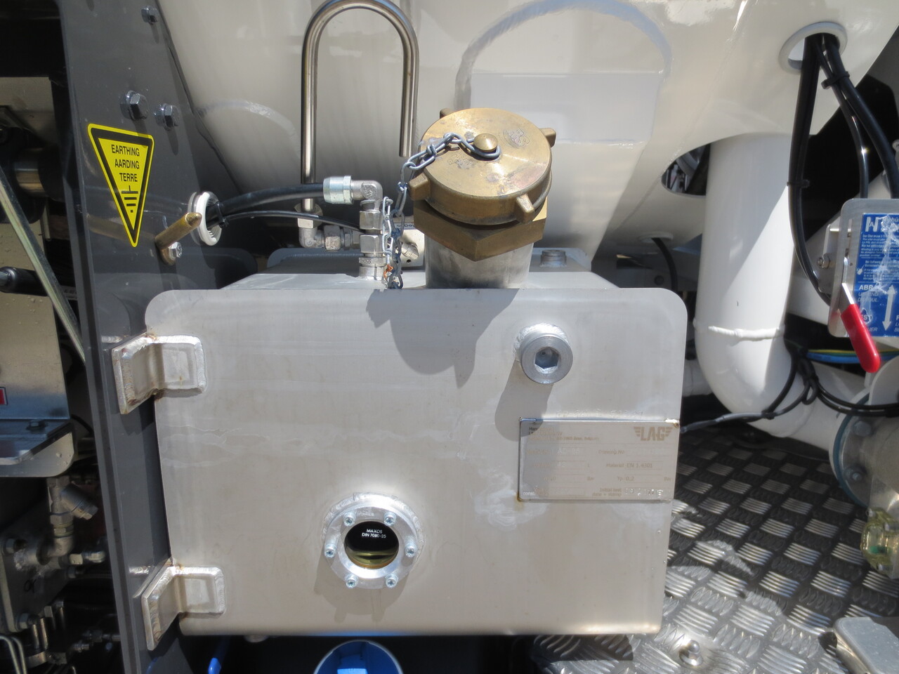 SCANIA G370 - Cisternové vozidlo: obrázok 5 SCANIA G370 - Cisternové vozidlo: obrázok 5