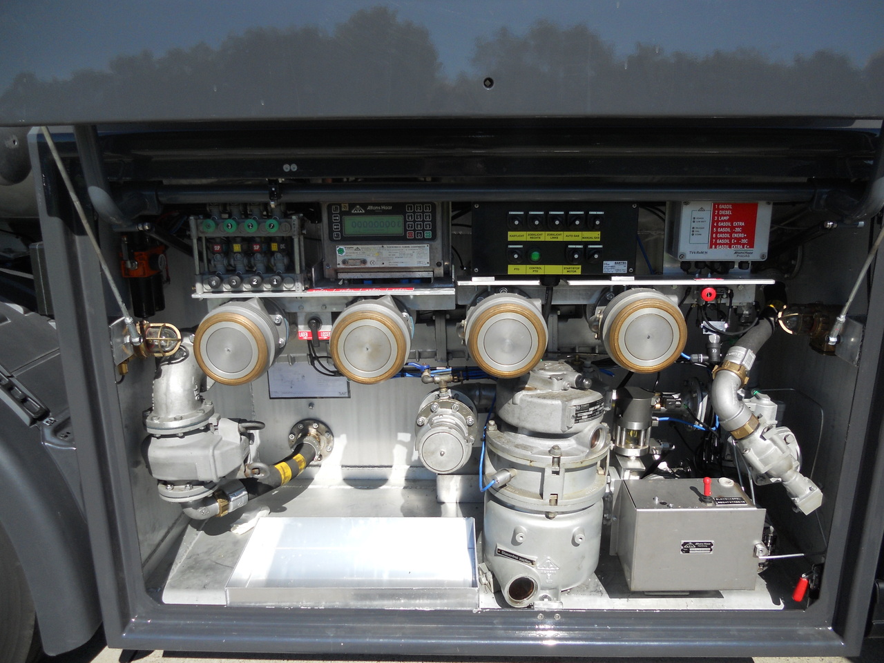 SCANIA G370 - Cisternové vozidlo: obrázok 5 SCANIA G370 - Cisternové vozidlo: obrázok 5