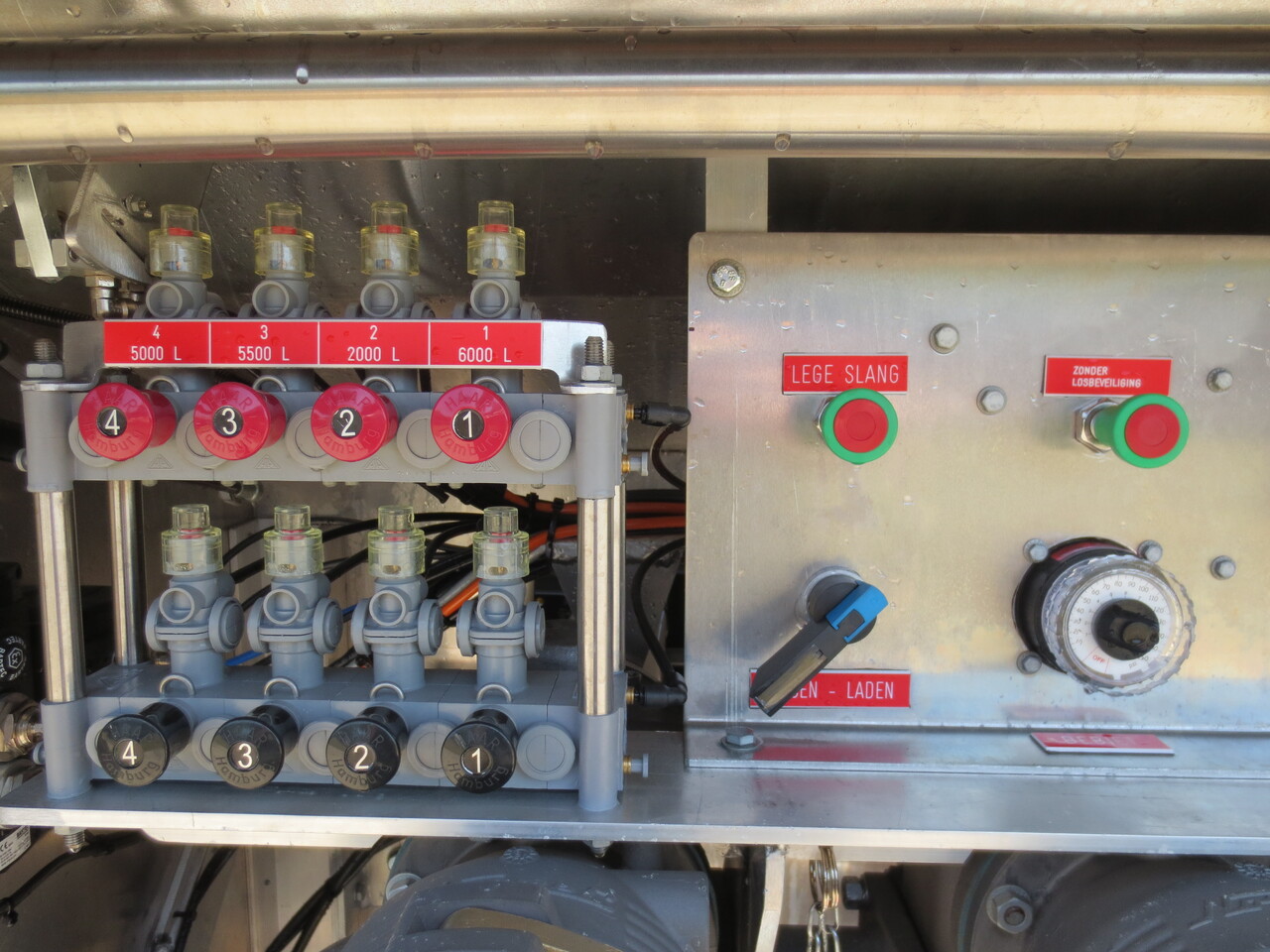 SCANIA G370 - Cisternové vozidlo: obrázok 2 SCANIA G370 - Cisternové vozidlo: obrázok 2