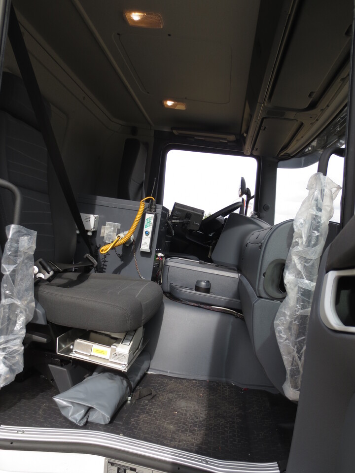 SCANIA G370 - Cisternové vozidlo: obrázok 4 SCANIA G370 - Cisternové vozidlo: obrázok 4