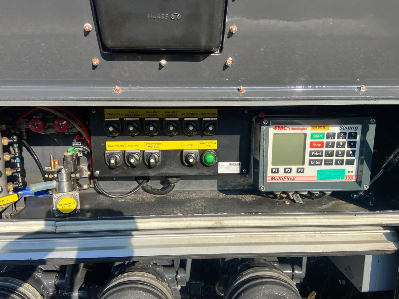 SCANIA P410 - Cisternové vozidlo: obrázok 4 SCANIA P410 - Cisternové vozidlo: obrázok 4