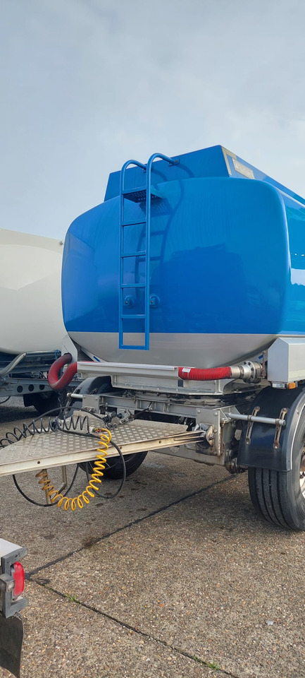 STOKOTA - Cisternový príves: obrázok 4 STOKOTA - Cisternový príves: obrázok 4