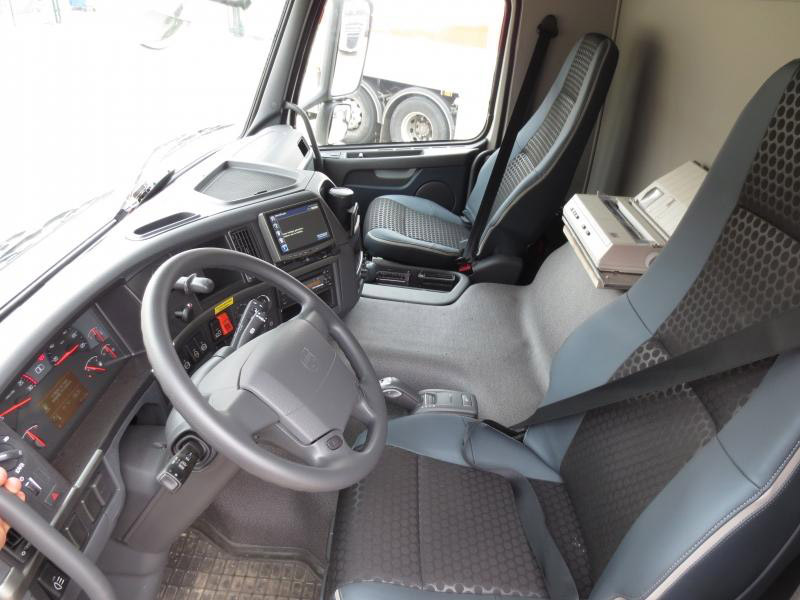 VOLVO FMFH - Cisternové vozidlo: obrázok 4 VOLVO FMFH - Cisternové vozidlo: obrázok 4