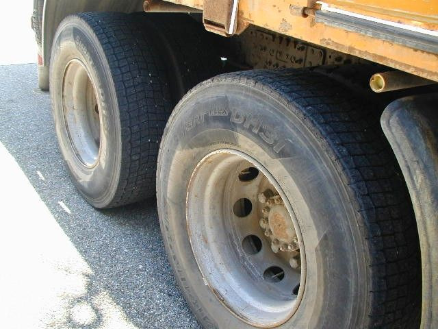 Volvo FH 12 6x4 Volvo FH 12 6x4 - Valníkový/ Plošinový nákladný automobil, Auto s hydraulickou rukou: obrázok 5 Volvo FH 12 6x4 Volvo FH 12 6x4 - Valníkový/ Plošinový nákladný automobil, Auto s hydraulickou rukou: obrázok 5