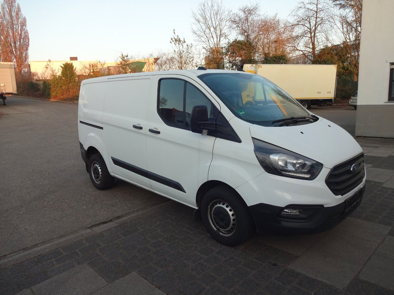 Ford Transit Custom Kasten 280 L1H1, PDC - Furgon: obrázok 3 Ford Transit Custom Kasten 280 L1H1, PDC - Furgon: obrázok 3