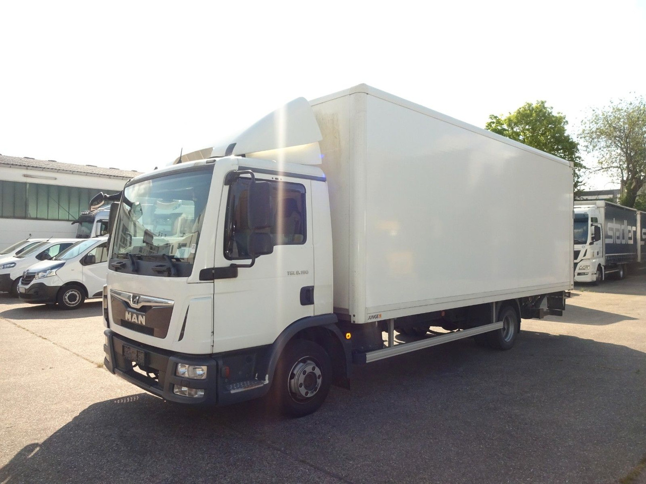 MAN TGL 8.190, LBW, Luft, Tempomat, Standheizung - Dodávka skriňová nadstavba: obrázok 3 MAN TGL 8.190, LBW, Luft, Tempomat, Standheizung - Dodávka skriňová nadstavba: obrázok 3