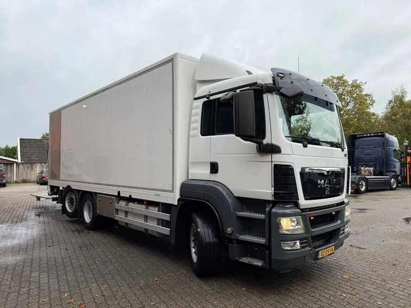 MAN TGS 26.320 Koffer Stuuras AHK 2.500KG LBW 319.460KM! NL Truck - Skříňový nákladní auto: obrázok 2 MAN TGS 26.320 Koffer Stuuras AHK 2.500KG LBW 319.460KM! NL Truck - Skříňový nákladní auto: obrázok 2