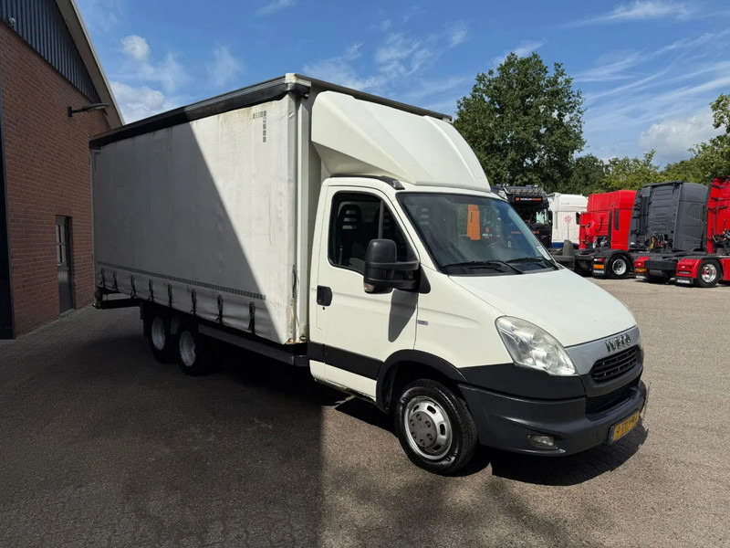 Iveco Daily 40C17 BE Combinatie Veldhuizen schuifzeil opbouw - Ťahač: obrázok 4 Iveco Daily 40C17 BE Combinatie Veldhuizen schuifzeil opbouw - Ťahač: obrázok 4