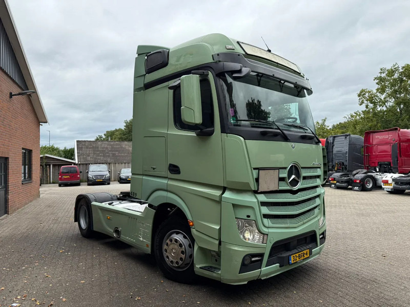 Mercedes-Benz Actros 1842 4X2 Streamspace Side skirts 2x tank NL Truck - Ťahač: obrázok 2 Mercedes-Benz Actros 1842 4X2 Streamspace Side skirts 2x tank NL Truck - Ťahač: obrázok 2