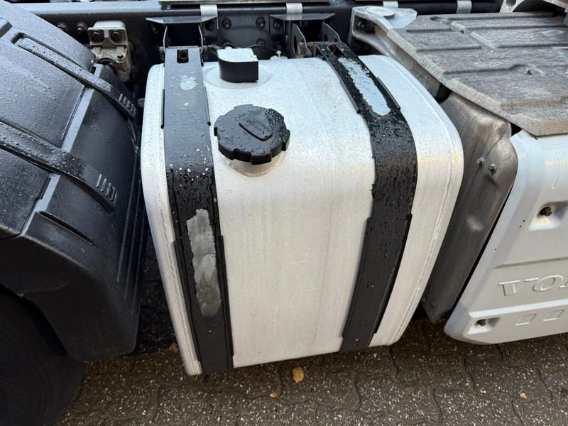 Ťahač Volvo FH 460 6X2 Globetrotter XL ADR 427.228KM!! NL Truck: obrázok 13 Ťahač Volvo FH 460 6X2 Globetrotter XL ADR 427.228KM!! NL Truck: obrázok 13