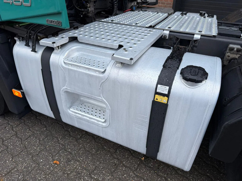 Ťahač Volvo FH 460 6X2 Globetrotter XL ADR 427.228KM!! NL Truck: obrázok 12 Ťahač Volvo FH 460 6X2 Globetrotter XL ADR 427.228KM!! NL Truck: obrázok 12