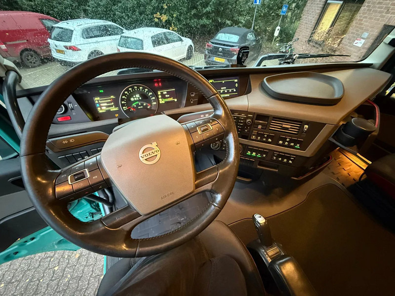 Ťahač Volvo FH 460 6X2 Globetrotter XL ADR 427.228KM!! NL Truck: obrázok 8 Ťahač Volvo FH 460 6X2 Globetrotter XL ADR 427.228KM!! NL Truck: obrázok 8