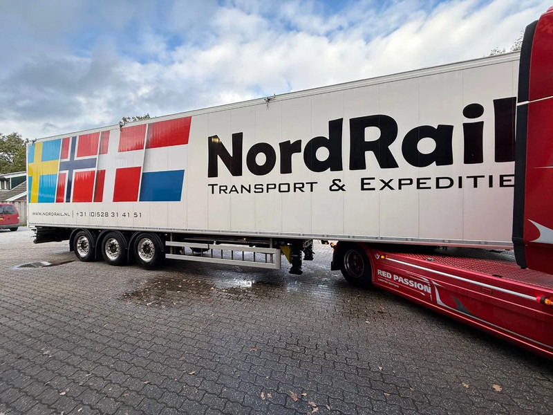 Kraker 2X K-Force 92m3 Alcoa SAF Tyrepilot Liftas 8MM Cargo Floor - Náves s posuvnou podlahou: obrázok 5 Kraker 2X K-Force 92m3 Alcoa SAF Tyrepilot Liftas 8MM Cargo Floor - Náves s posuvnou podlahou: obrázok 5