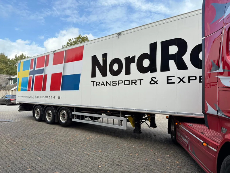 Kraker 2X K-Force 92m3 Alcoa SAF Tyrepilot Liftas 8MM Cargo Floor - Top condition - Náves s posuvnou podlahou: obrázok 4 Kraker 2X K-Force 92m3 Alcoa SAF Tyrepilot Liftas 8MM Cargo Floor - Top condition - Náves s posuvnou podlahou: obrázok 4