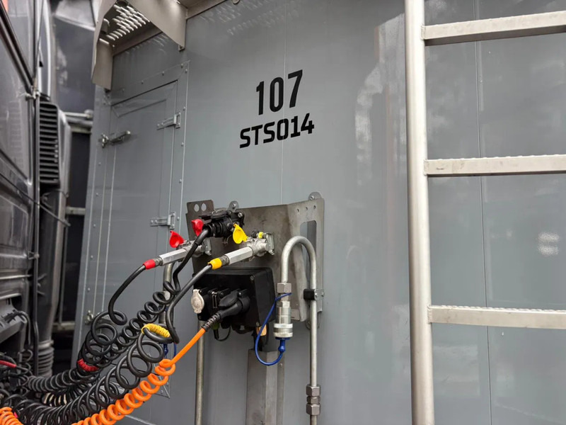 Leasing kraker K-Force 92m3 160.470KM! 10MM Cargo Floor Agrar/GMP use Liftas APK 10/2026 kraker K-Force 92m3 160.470KM! 10MM Cargo Floor Agrar/GMP use Liftas APK 10/2026: obrázok 8