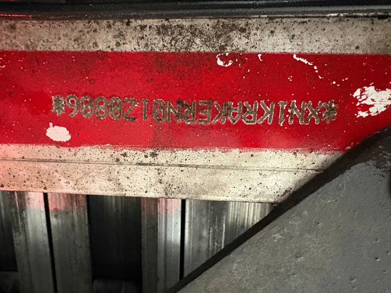 Leasing kraker K-Force 92m3 160.470KM! 10MM Cargo Floor Agrar/GMP use Liftas APK 10/2026 kraker K-Force 92m3 160.470KM! 10MM Cargo Floor Agrar/GMP use Liftas APK 10/2026: obrázok 14