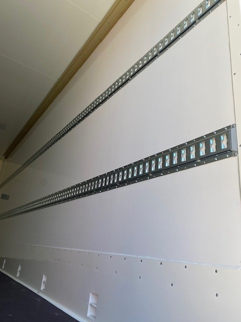 Krone BDF-System, 7.450 mm lang, Dach isoliert - Skříňová nadstavba: obrázok 5 Krone BDF-System, 7.450 mm lang, Dach isoliert - Skříňová nadstavba: obrázok 5