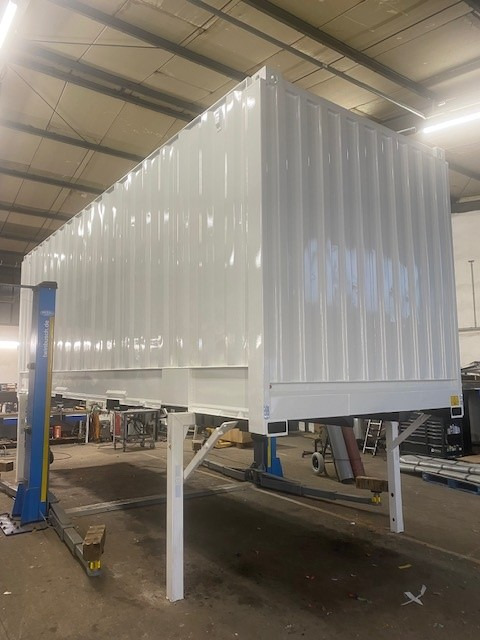 Yorkshire BDF-System 7.450 mm, Heck Rolltor, Eckhöhe: 2.750 mm - Skříňová nadstavba: obrázok 1 Yorkshire BDF-System 7.450 mm, Heck Rolltor, Eckhöhe: 2.750 mm - Skříňová nadstavba: obrázok 1