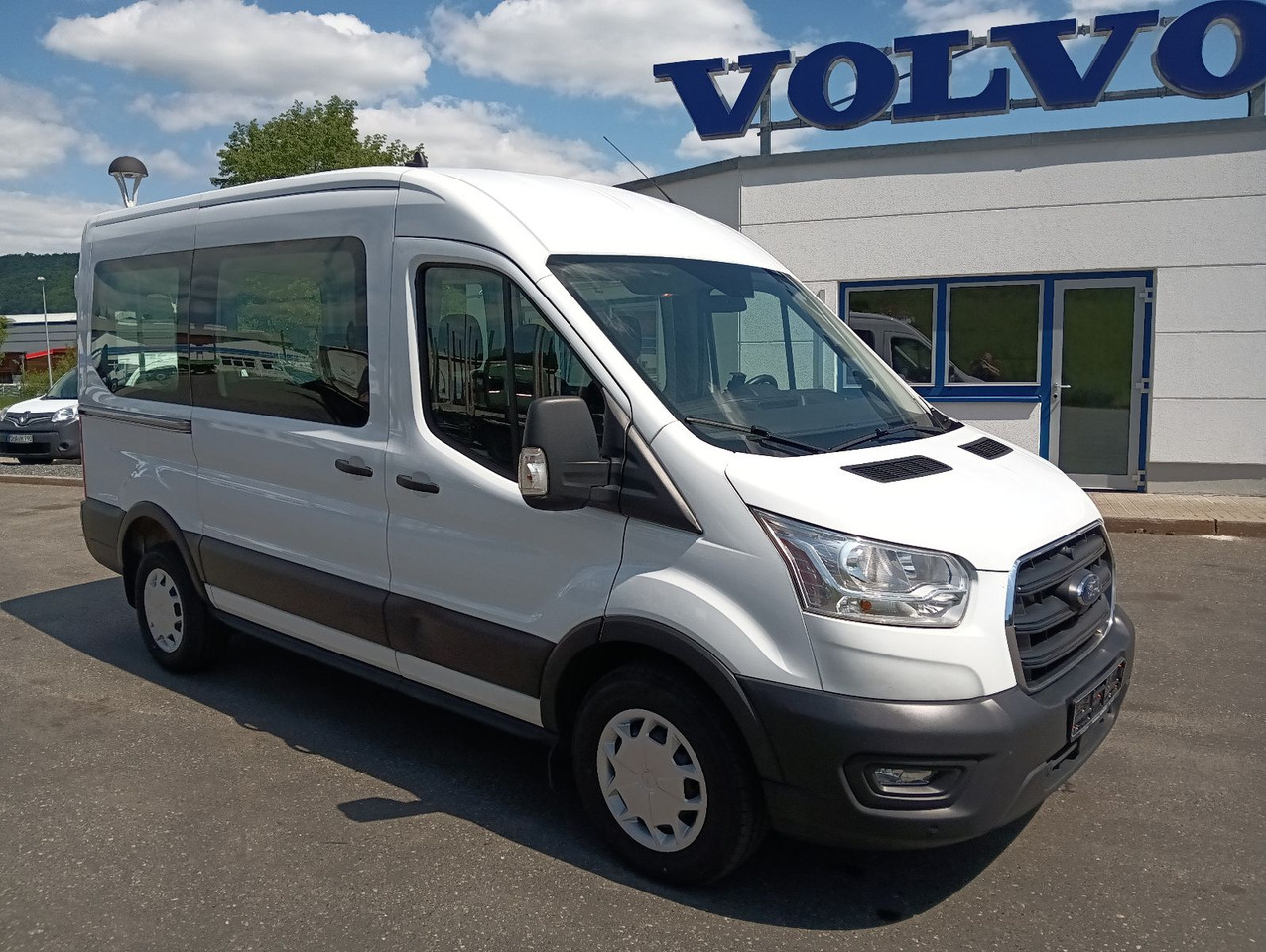 Ford Transit Kombi 350 L2 Trend 9-Sitzer 2xHeizung/Kl - Mikrobus, Dodávkа s dvojitou kabínou: obrázok 2 Ford Transit Kombi 350 L2 Trend 9-Sitzer 2xHeizung/Kl - Mikrobus, Dodávkа s dvojitou kabínou: obrázok 2
