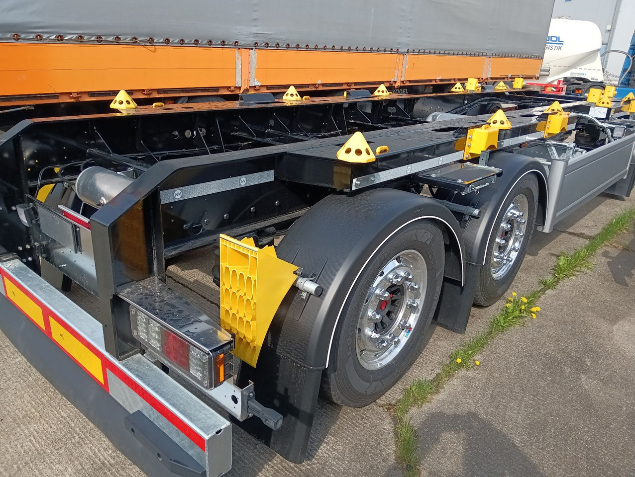 Hüffermann 3-A VARIO-CARRIER SAF NEU VERZINKT LiftAlufelgen - Hákový/ Ramenový nosič přívěs: obrázok 3 Hüffermann 3-A VARIO-CARRIER SAF NEU VERZINKT LiftAlufelgen - Hákový/ Ramenový nosič přívěs: obrázok 3