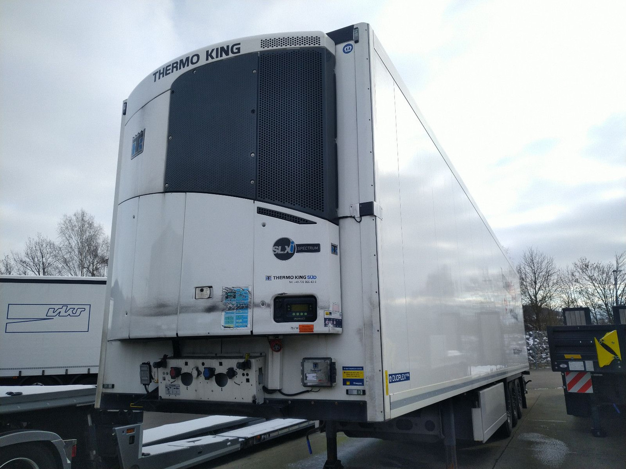 Krone SDR27eL4-MT Blumen BiTemp TK SLXi Double Rolltor - Náves skriňové: obrázok 4 Krone SDR27eL4-MT Blumen BiTemp TK SLXi Double Rolltor - Náves skriňové: obrázok 4