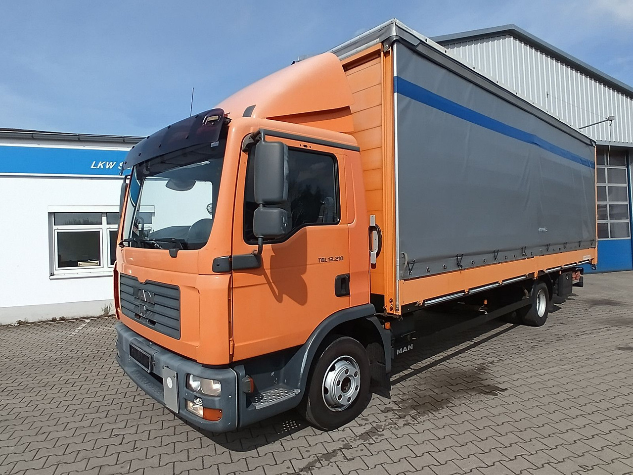 MAN TGL 12.210 4x2 KLIMA,AHK, 7,3m SCHWARZMÜLLER TÜV - Plachtové nákladné vozidlo: obrázok 1 MAN TGL 12.210 4x2 KLIMA,AHK, 7,3m SCHWARZMÜLLER TÜV - Plachtové nákladné vozidlo: obrázok 1