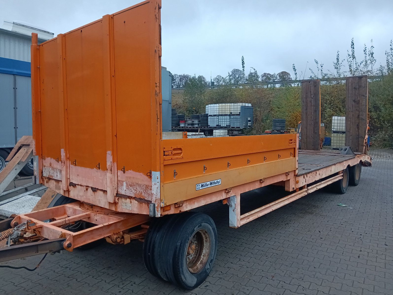 Müller-Mitteltal T 3 9,55m 0,90m Rampen, Bordwand vorne ABS SAF - Príves podvalník: obrázok 4 Müller-Mitteltal T 3 9,55m 0,90m Rampen, Bordwand vorne ABS SAF - Príves podvalník: obrázok 4