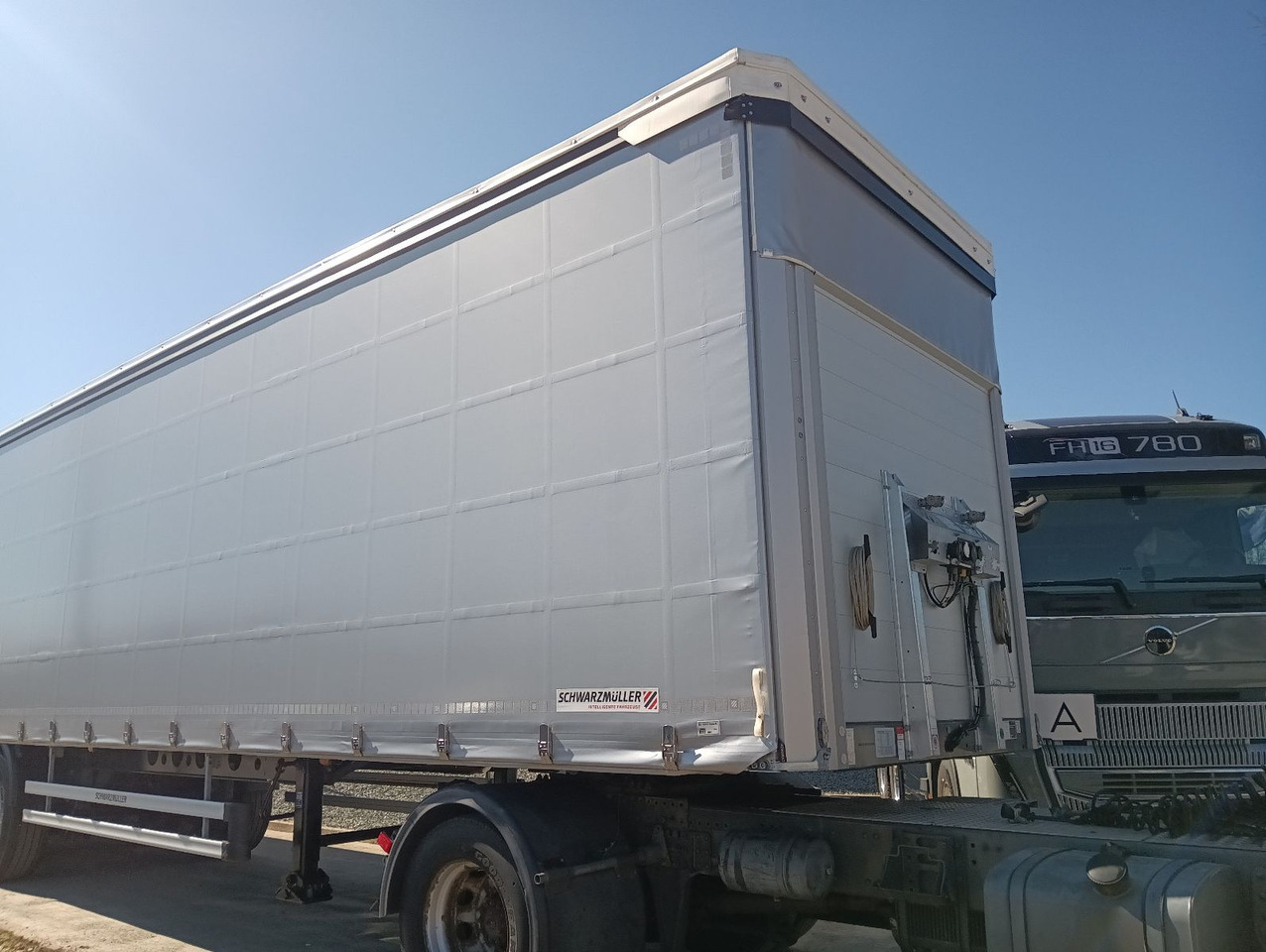 Schwarzmüller ASSE STERZANTE, TETTUCIO APRIBILE HUBDACH LENKAC - Plachtový náves: obrázok 4 Schwarzmüller ASSE STERZANTE, TETTUCIO APRIBILE HUBDACH LENKAC - Plachtový náves: obrázok 4