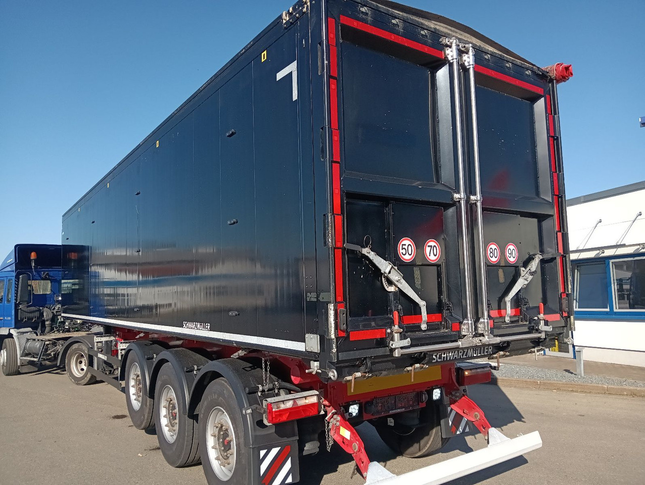 Schwarzmüller K-Serie ALU 54m3 Getreide Nur 69.340km 6250kg - Náves sklápěcí: obrázok 2 Schwarzmüller K-Serie ALU 54m3 Getreide Nur 69.340km 6250kg - Náves sklápěcí: obrázok 2