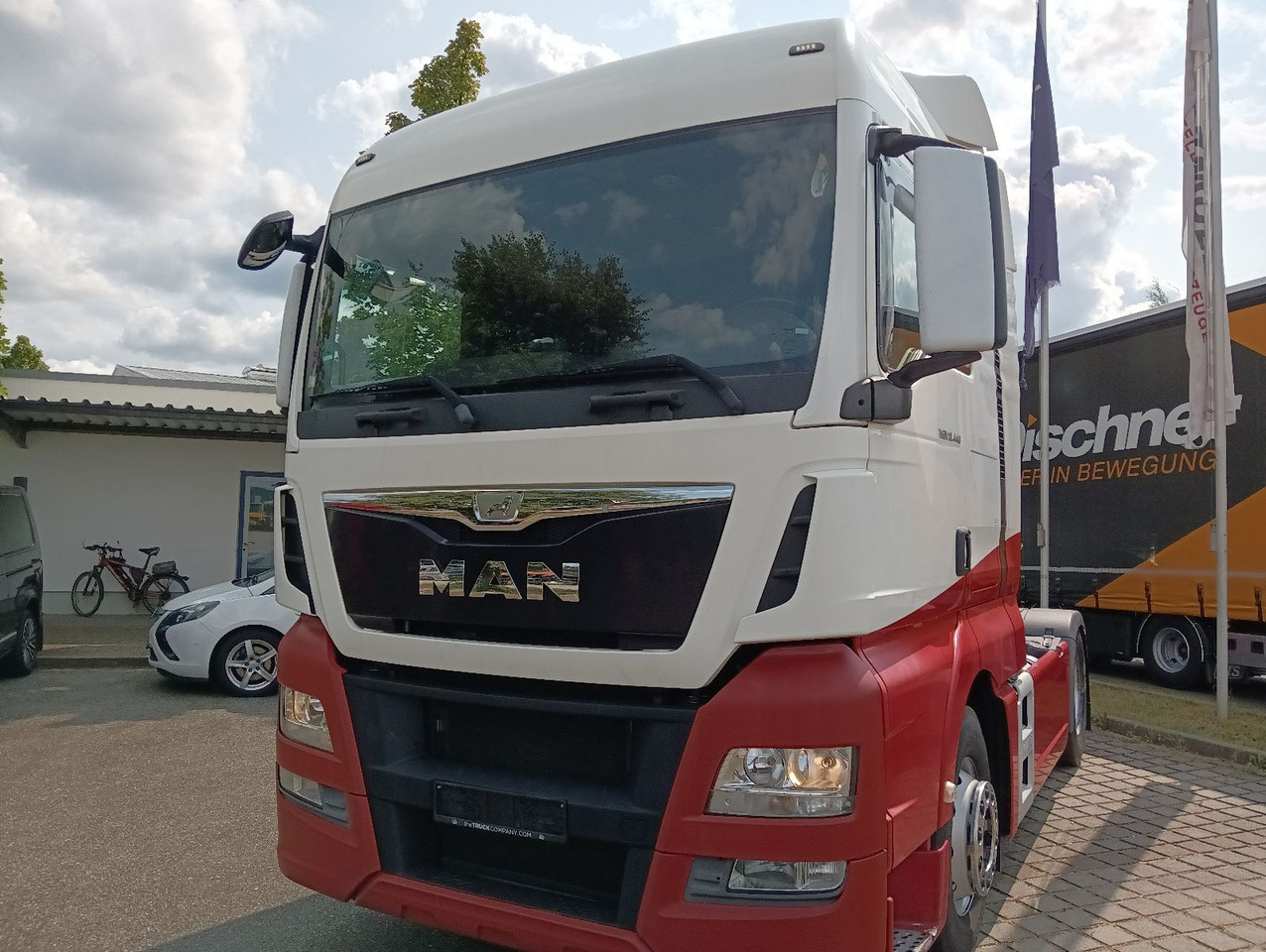 MAN TGX 18:440 BLS INTARDER Vollspoiler Reifen70-90% MAN TGX 18:440 BLS INTARDER Vollspoiler Reifen70-90% - Ťahač: obrázok 1 MAN TGX 18:440 BLS INTARDER Vollspoiler Reifen70-90% MAN TGX 18:440 BLS INTARDER Vollspoiler Reifen70-90% - Ťahač: obrázok 1