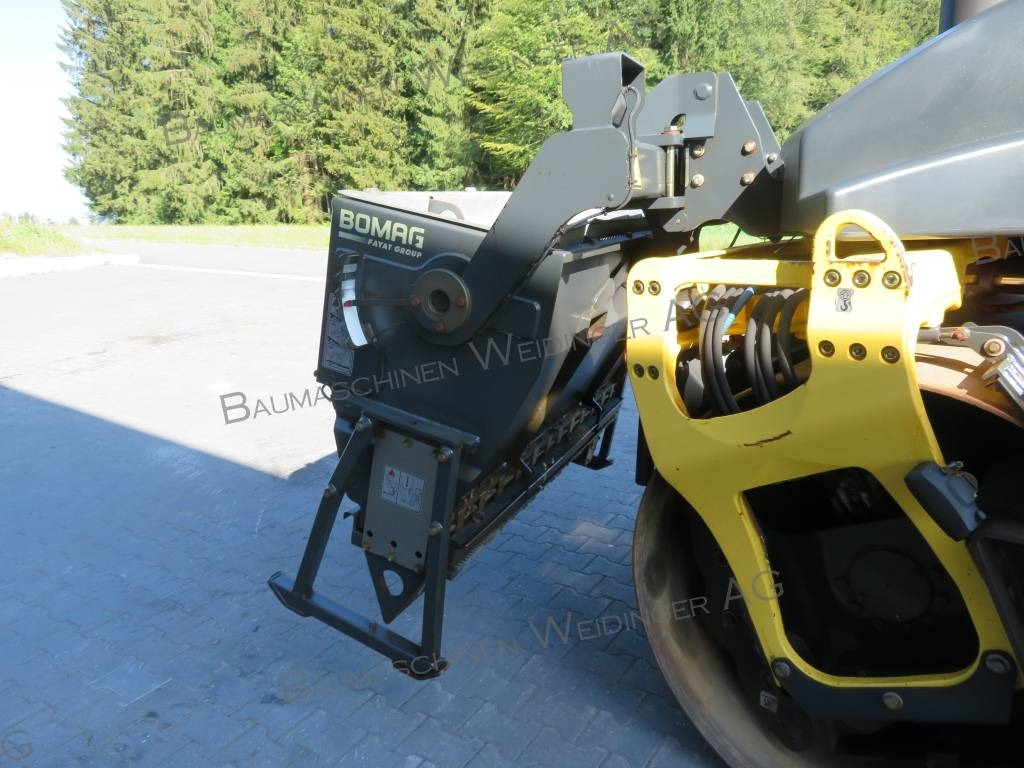 Bomag BS 150 - Rozmetač piesku/ Soli: obrázok 4 Bomag BS 150 - Rozmetač piesku/ Soli: obrázok 4