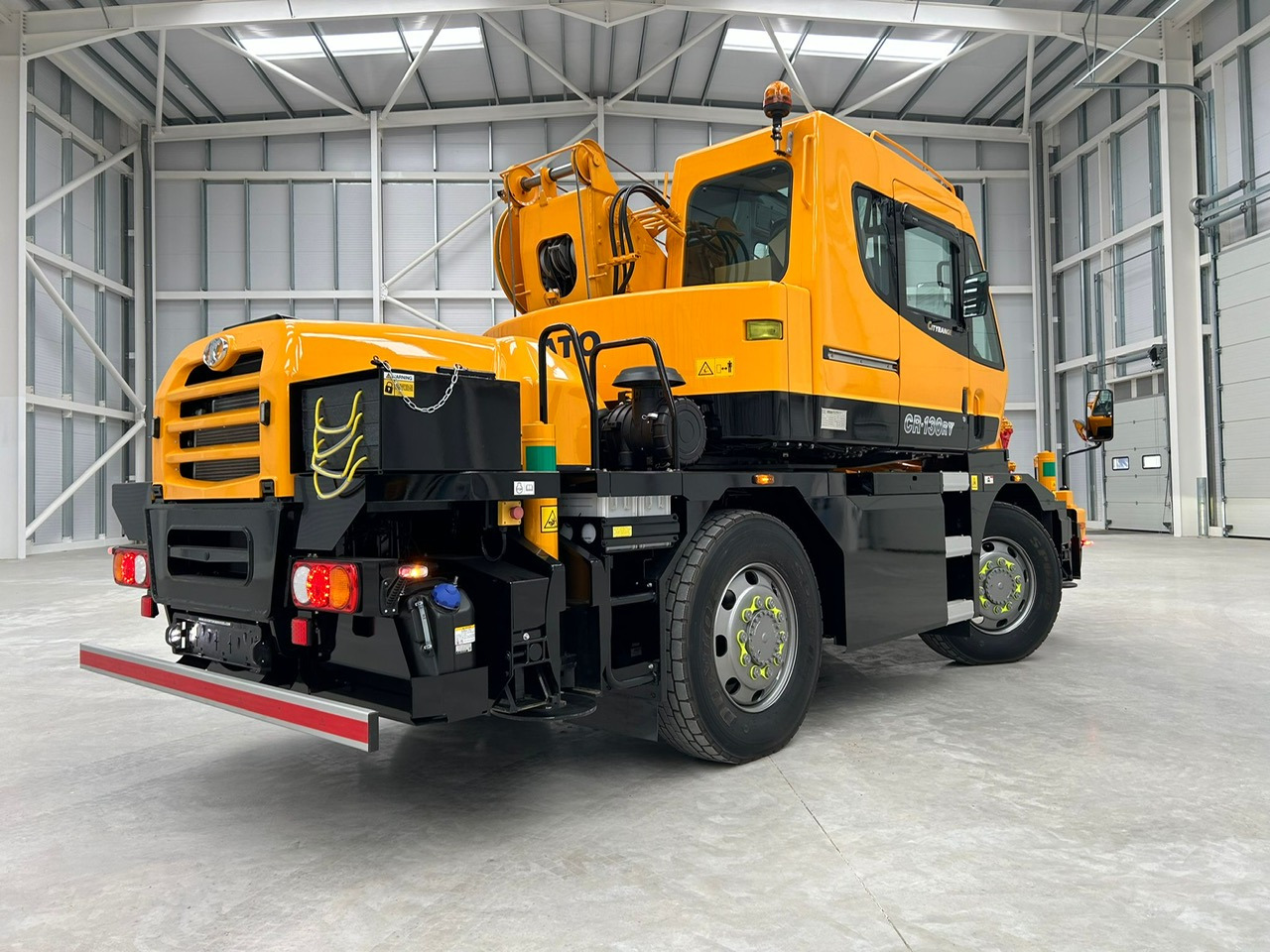 KATO CR-130Rv - 13 Ton City Crane with Joystick Control - Autožeriav: obrázok 4 KATO CR-130Rv - 13 Ton City Crane with Joystick Control - Autožeriav: obrázok 4