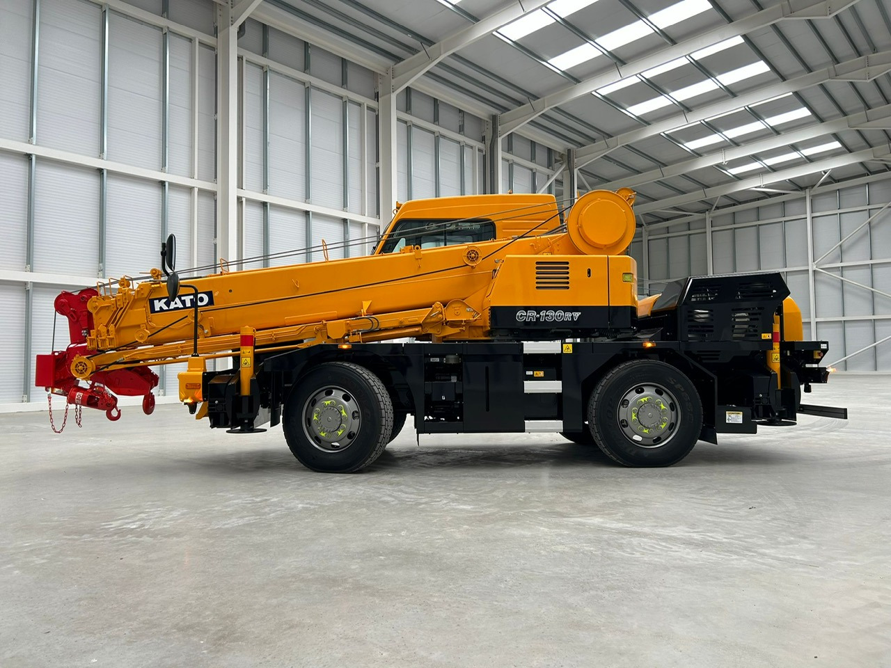 KATO CR-130Rv - 13 Ton City Crane with Joystick Control - Autožeriav: obrázok 3 KATO CR-130Rv - 13 Ton City Crane with Joystick Control - Autožeriav: obrázok 3