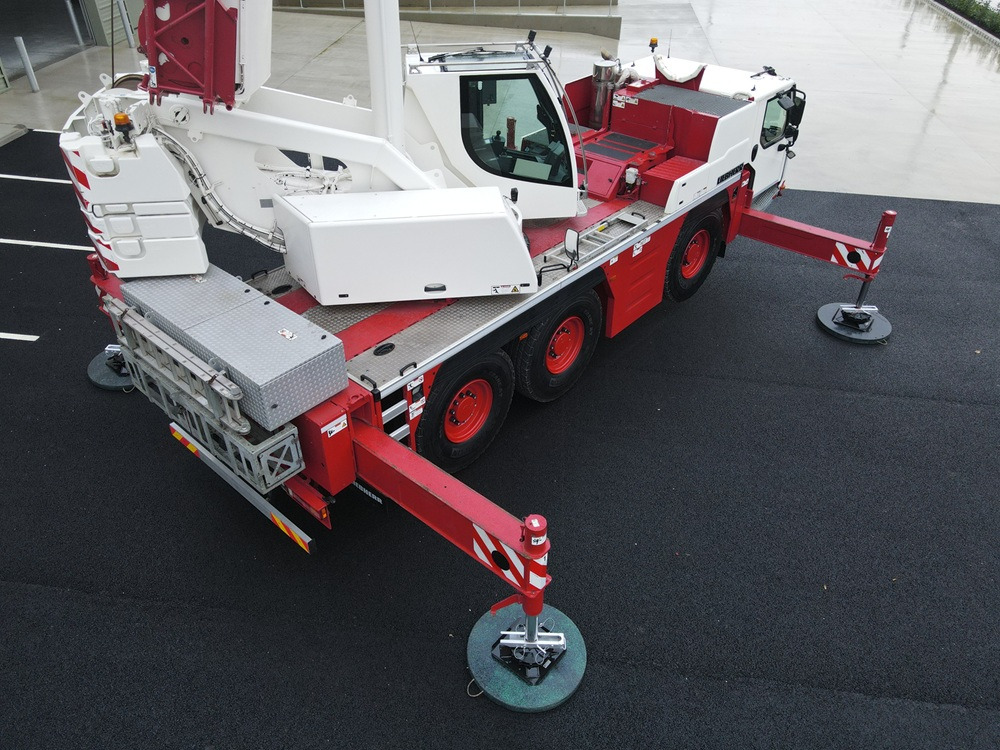 LIEBHERR LTM1060-3.1 - Excellent Condition and Full Remote - Žeriav pre všetky terény: obrázok 4 LIEBHERR LTM1060-3.1 - Excellent Condition and Full Remote - Žeriav pre všetky terény: obrázok 4