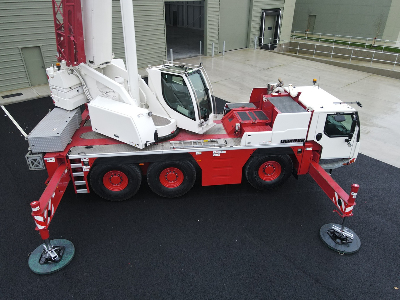 LIEBHERR LTM1060-3.1 - Excellent Condition and Full Remote - Žeriav pre všetky terény: obrázok 3 LIEBHERR LTM1060-3.1 - Excellent Condition and Full Remote - Žeriav pre všetky terény: obrázok 3