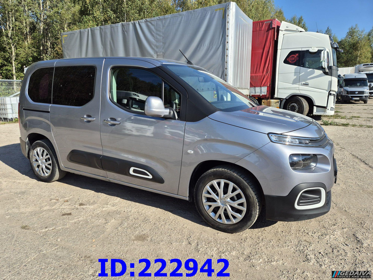 CITROEN Berlingo - Mikrobus: obrázok 4 CITROEN Berlingo - Mikrobus: obrázok 4